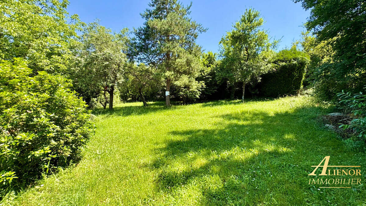 Maison de 100 m² à Montrem - photo 3