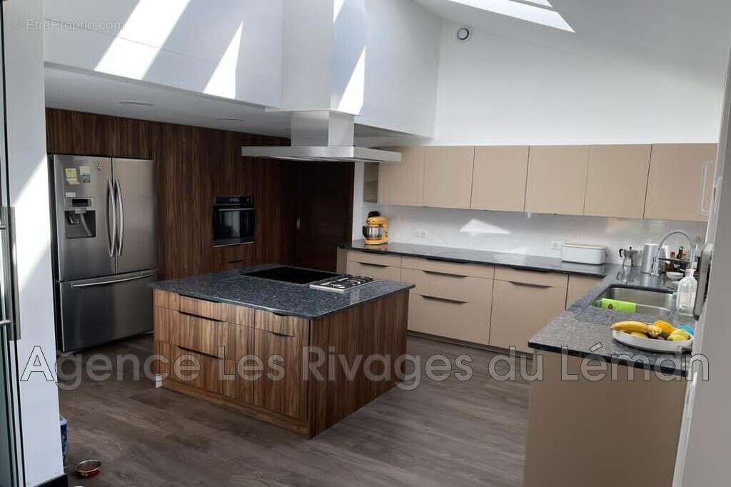 Maison à SCIEZ