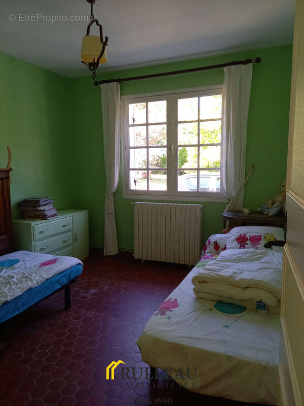 Maison à SAINT-CHRISTOLY-DE-BLAYE