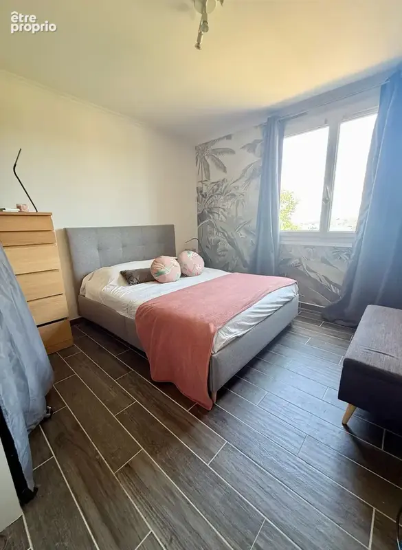 La Crau- La Moutonne - Villa 9 pièces-226m2 avec Piscine + 4 Studios - photo 12