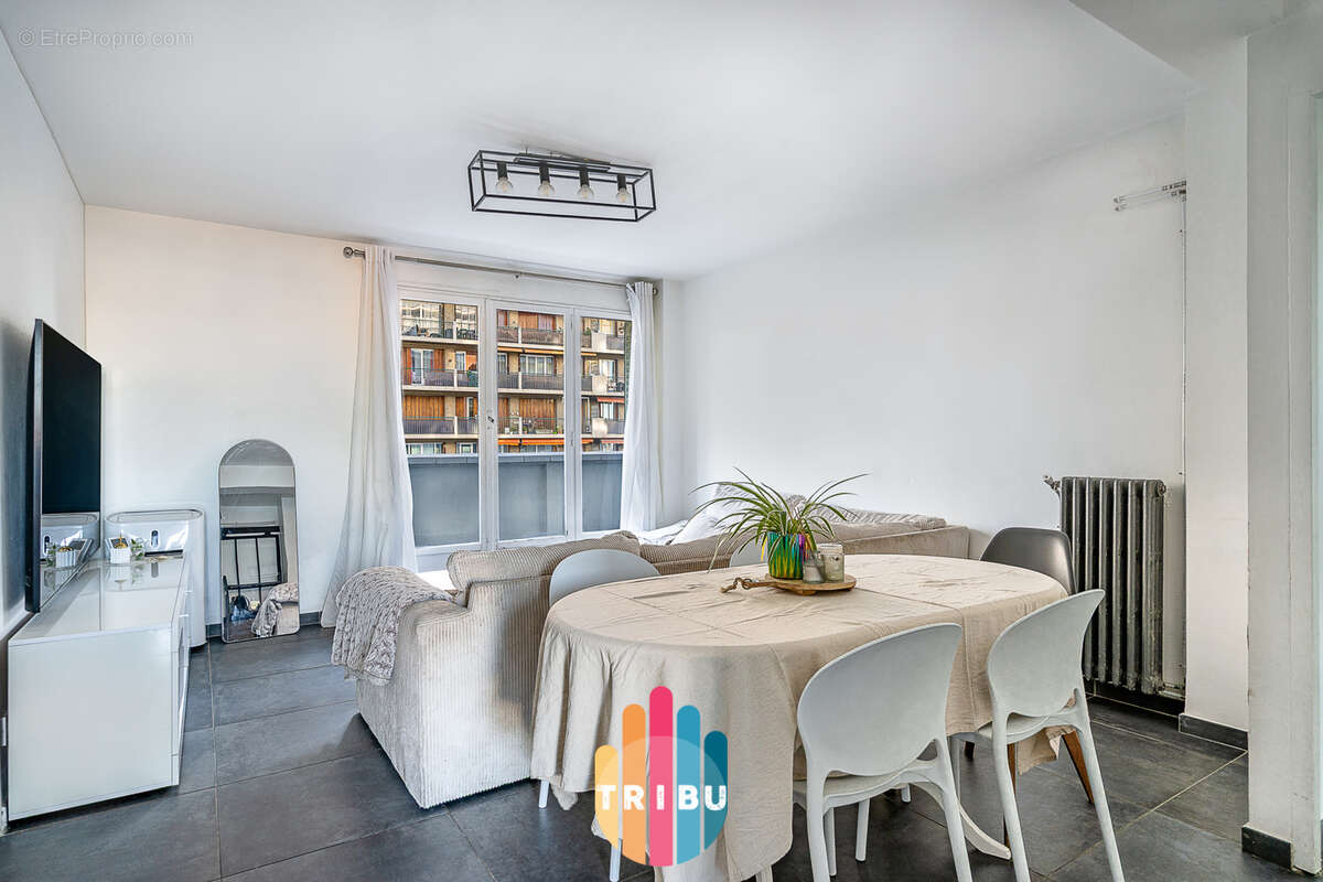 Appartement à MARSEILLE-4E