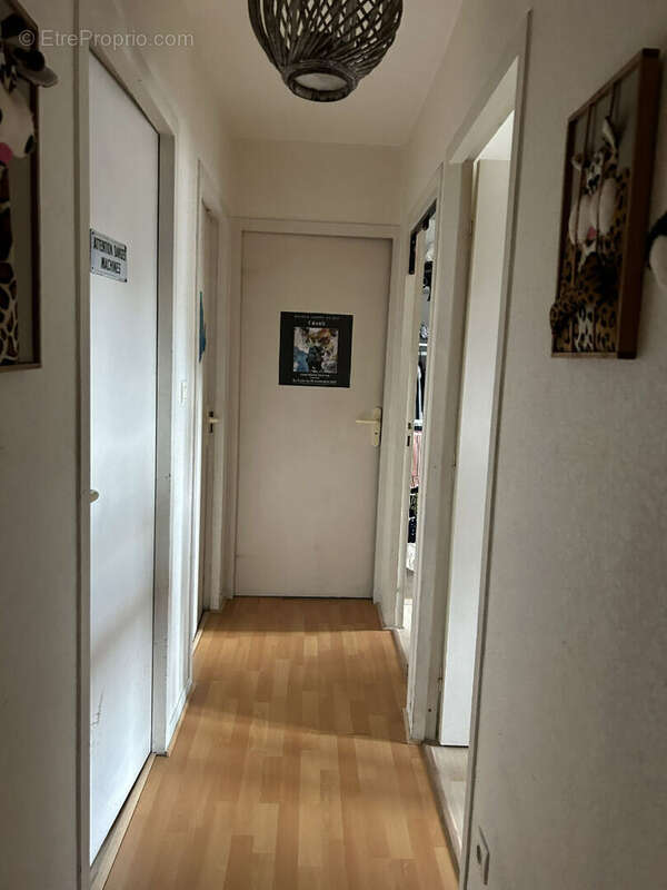 Appartement 86 m² à Nay  - photo 5