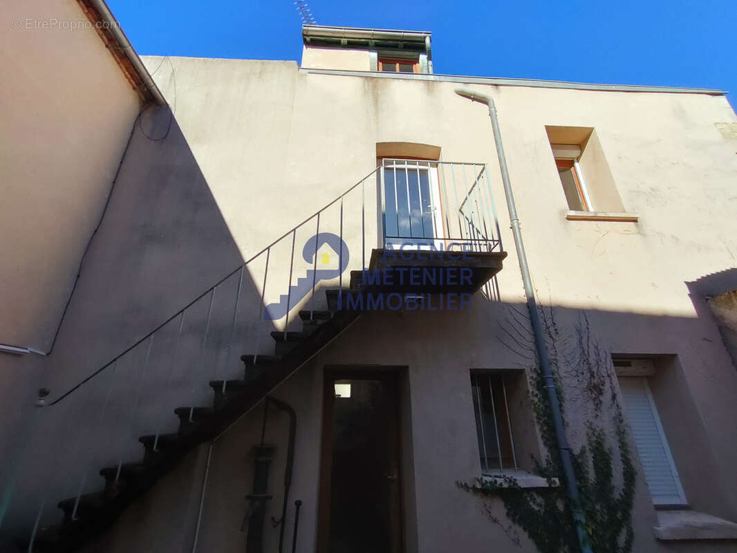 Appartement à SAINT-POURCAIN-SUR-SIOULE