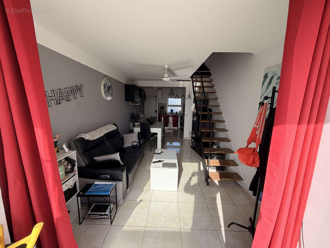 Appartement à MARSEILLE-4E