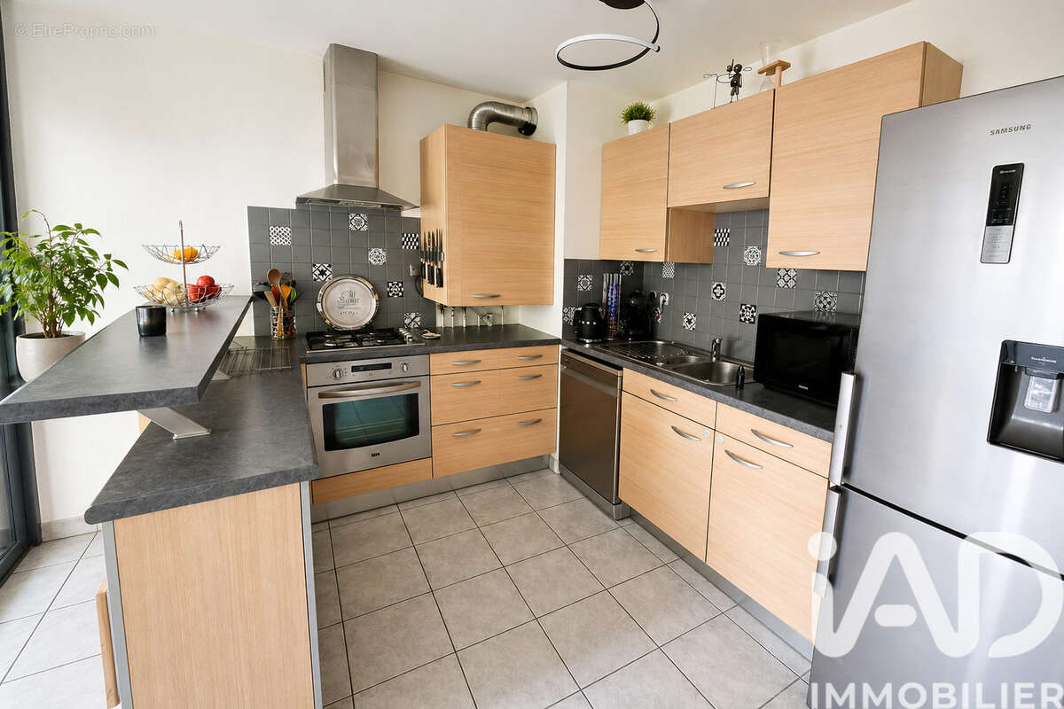 Photo 2 - Appartement à LA TOUR-DU-PIN