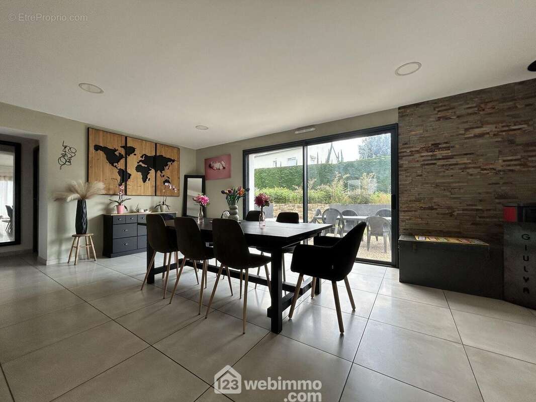 Maison 145 m² à Tredrez-Locquemeau  - photo 7