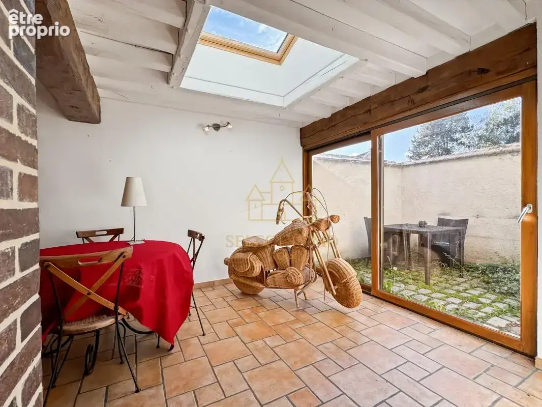 À moins d’1h de Paris – Propriété de charme de 480 m² dont dépendances : un fort potentiel pour un projet de gîte - photo 6