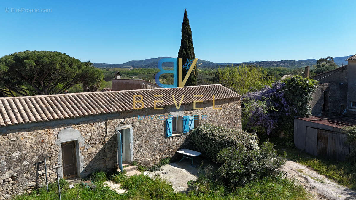 Maison à GRIMAUD