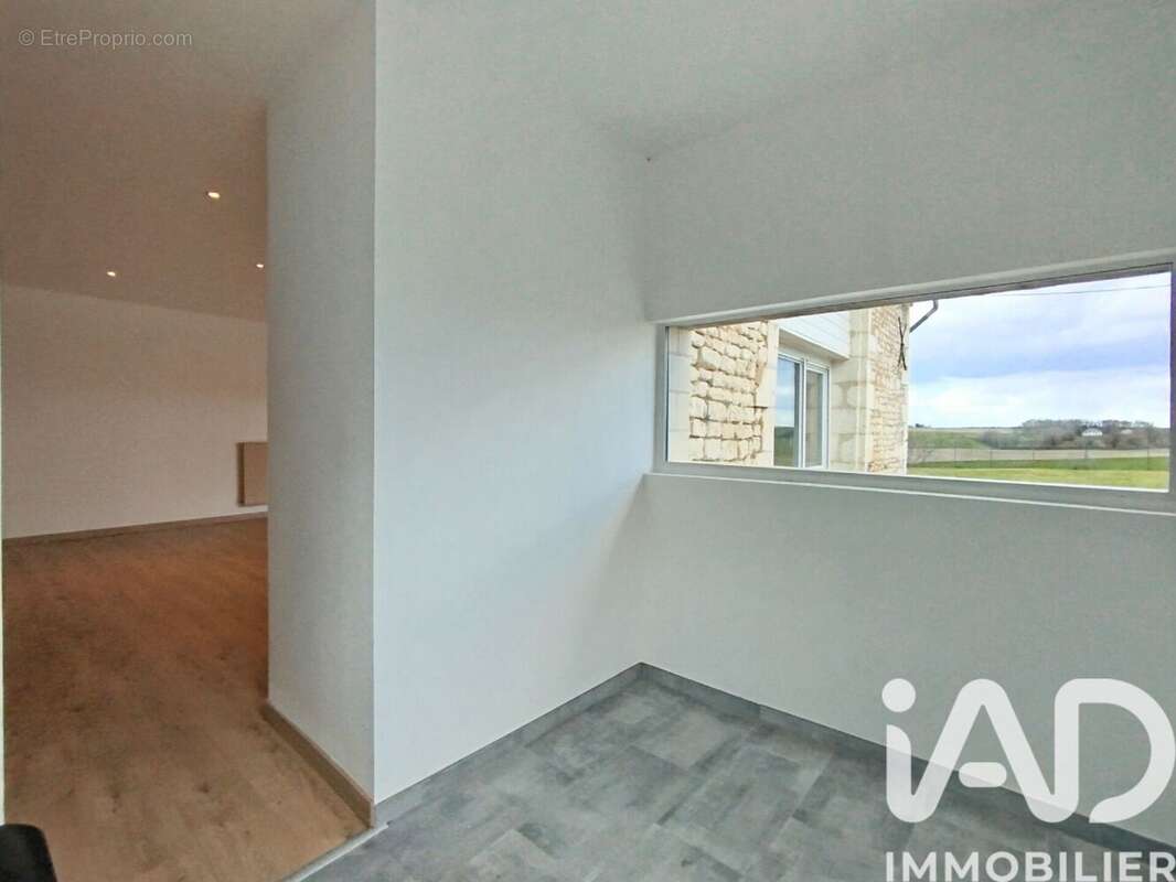 Photo 3 - Maison à CHINON