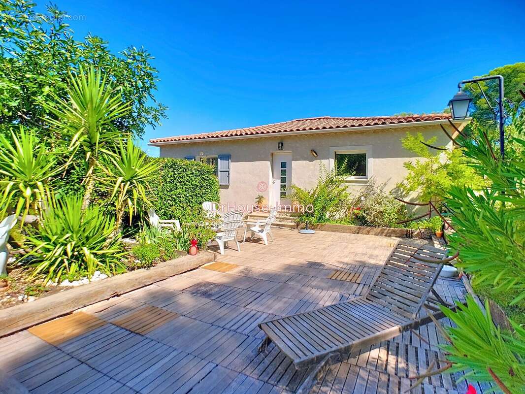 Maison à ROQUEVAIRE