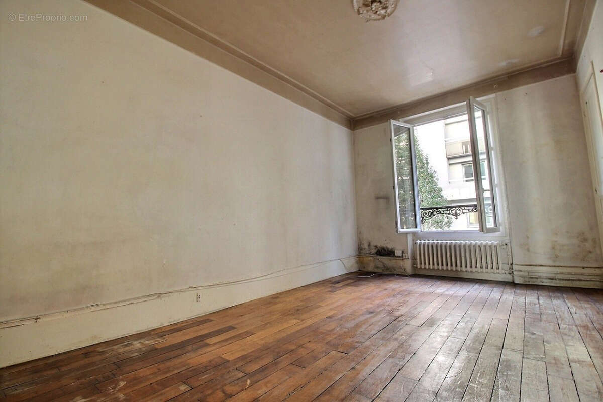 Appartement à ISSY-LES-MOULINEAUX