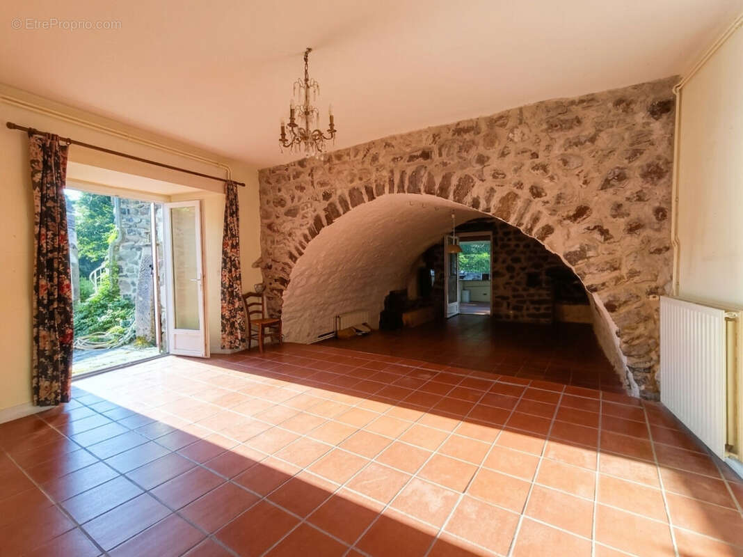 Charmante maison  en pierre F5 avec terrain - photo 7