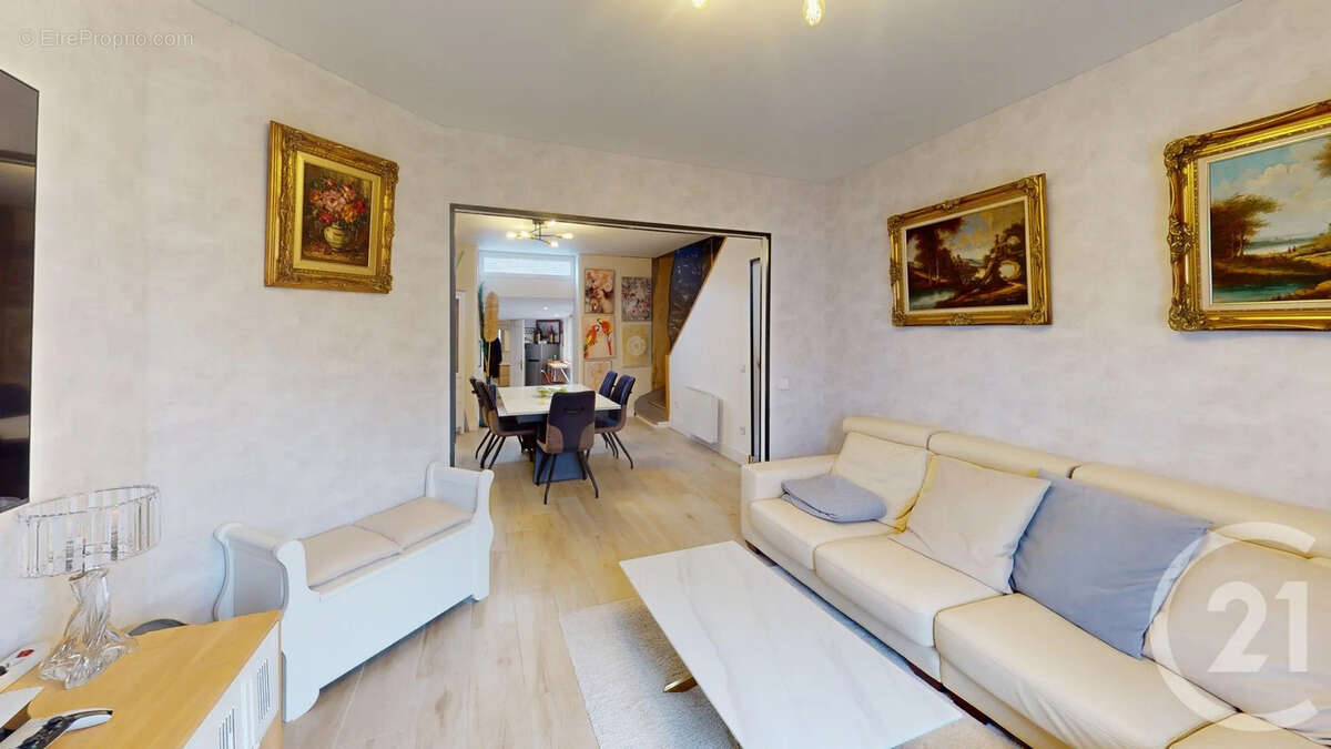 Maison à SAINT-QUENTIN