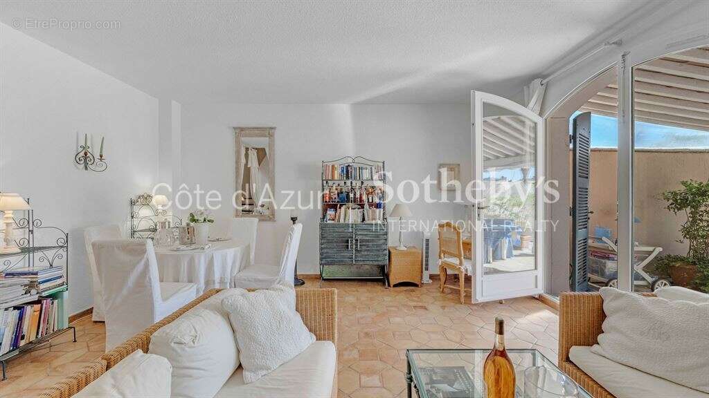 Maison avec amarrage privé à Port Grimaud – 3 chambres, piscine, Golfe de Saint-Tropez - photo 11