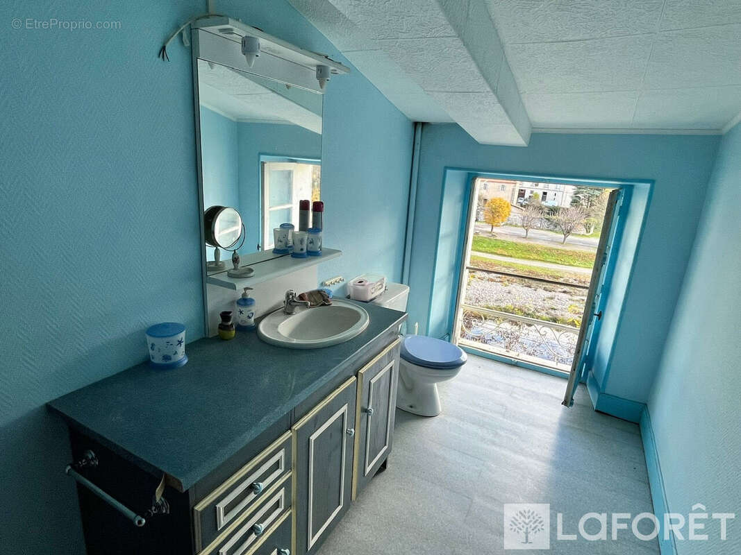 Maison à LAVOUTE-CHILHAC