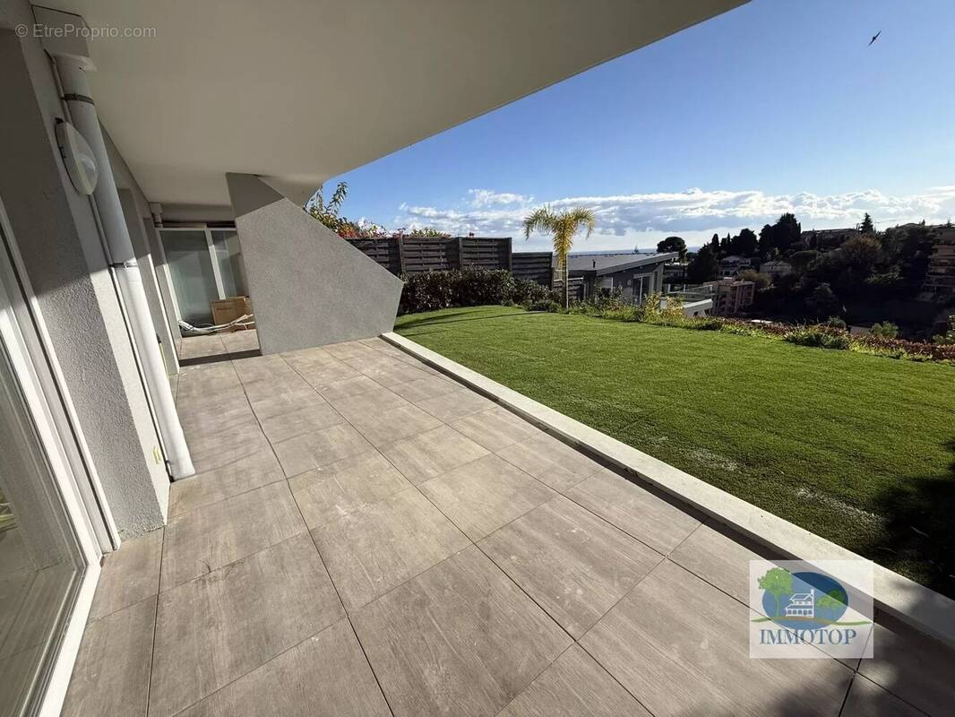 Appartement à ROQUEBRUNE-CAP-MARTIN