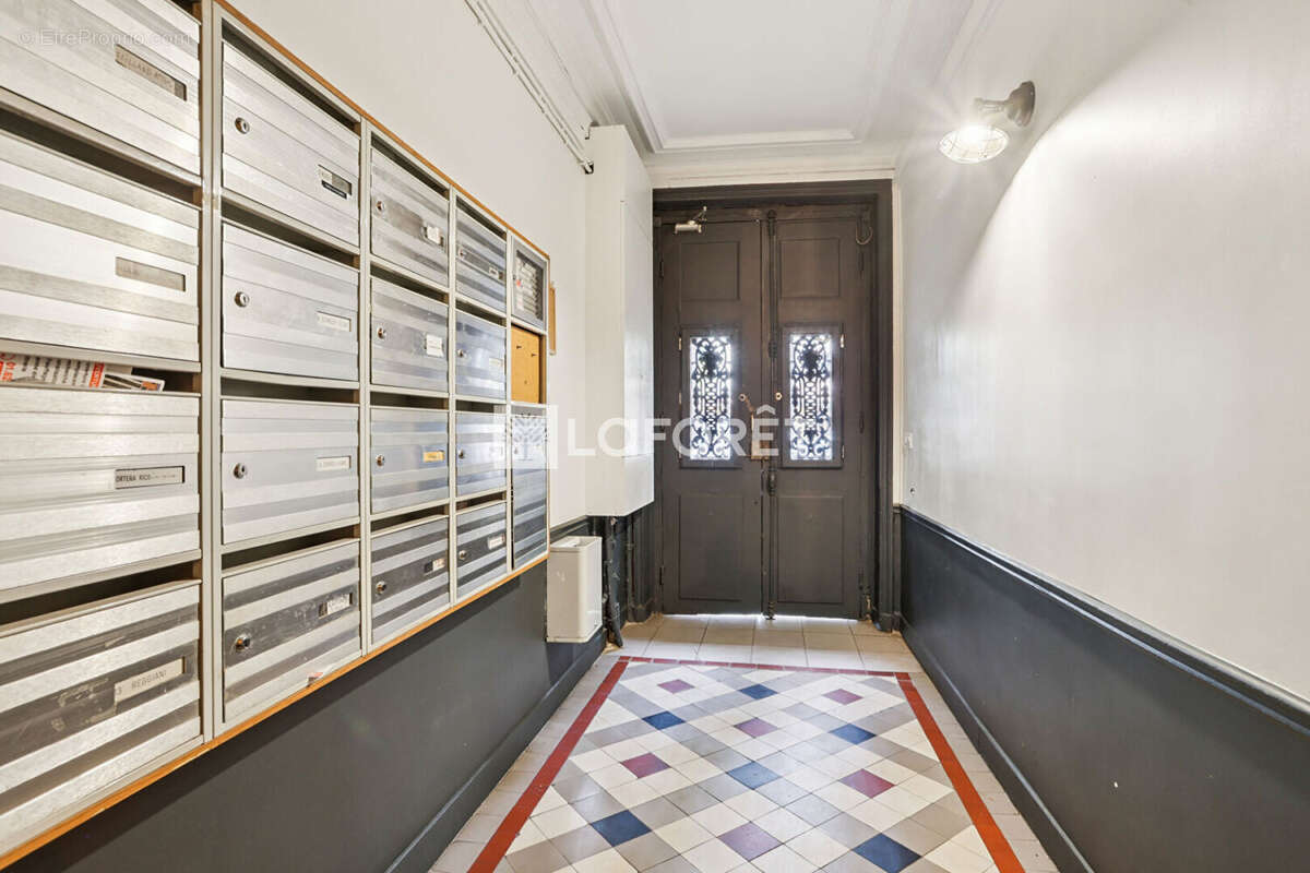 Appartement à PARIS-10E