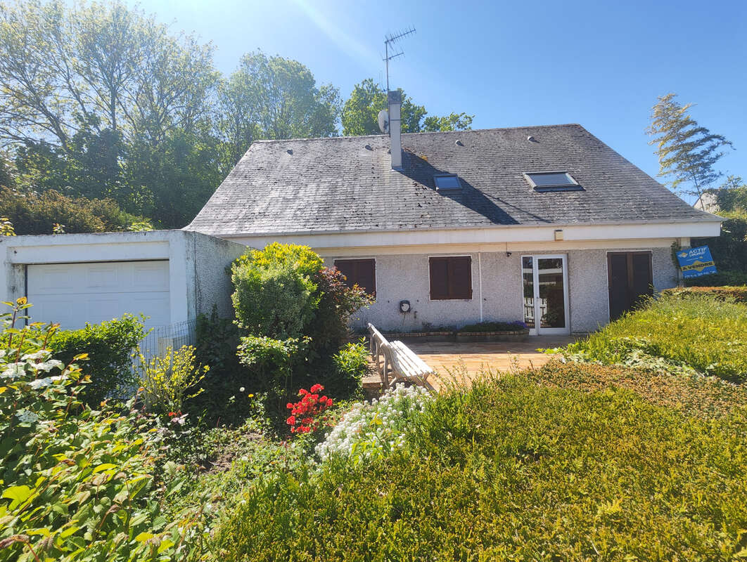 Maison à LE MEE-SUR-SEINE