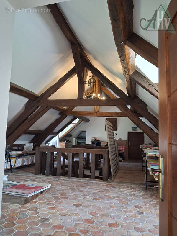 Maison à GRANDPUITS-BAILLY-CARROIS