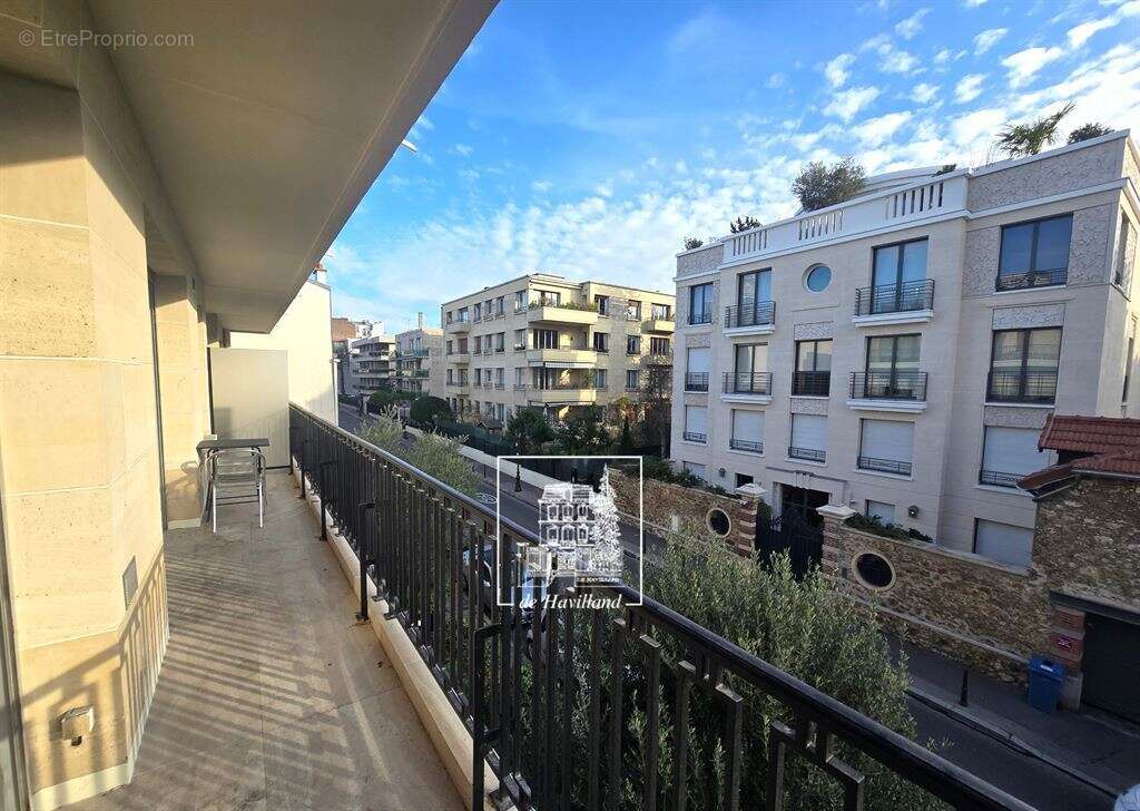 Appartement à NEUILLY-SUR-SEINE