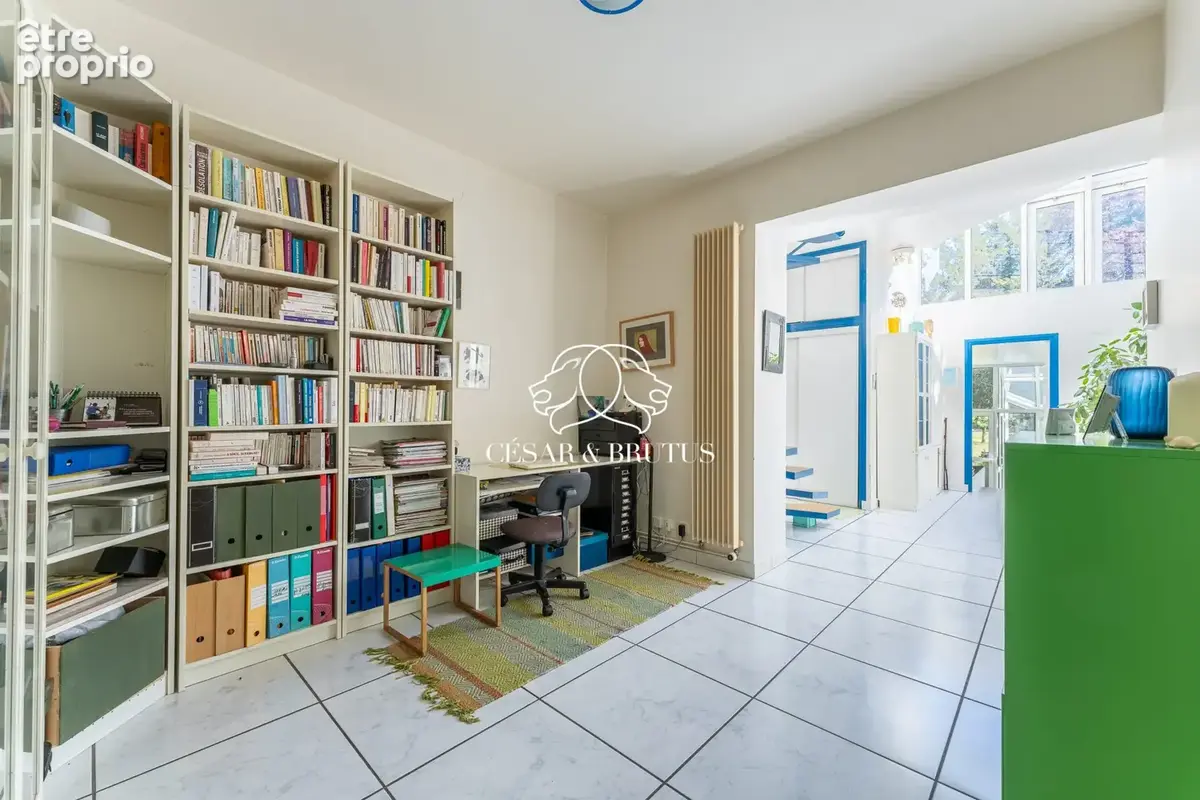 Maison 190 m² à Vic-Le-Comte  - photo 9