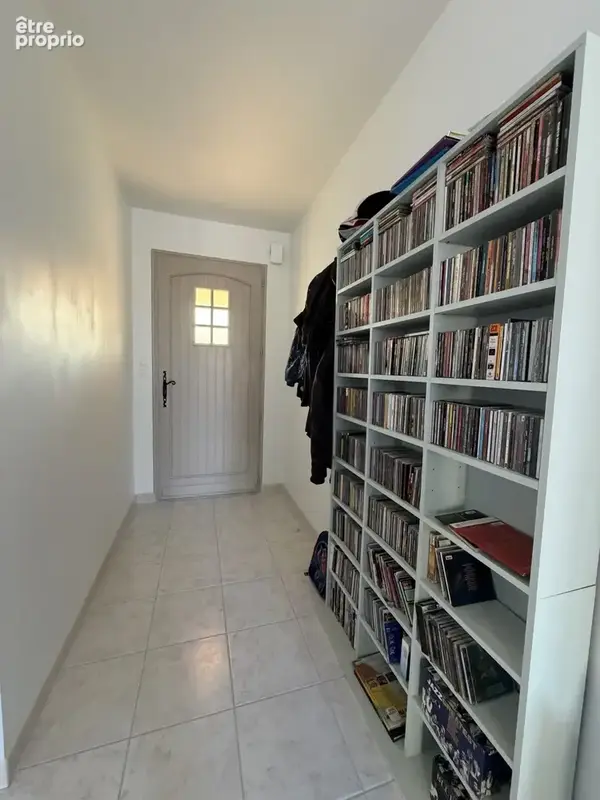 AIZENAY, proche centre, maison de plain-pied, 3 chambres sur 576 m2 de terrain - photo 6