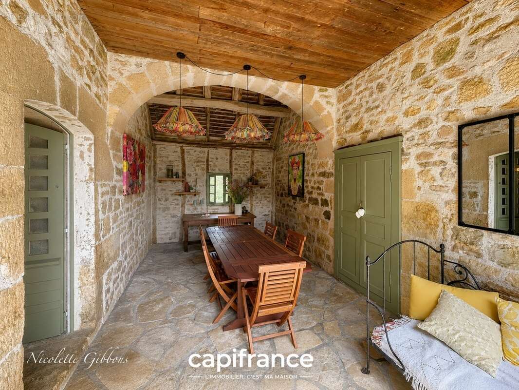 Élégante demeure en pierres,à vendre 7 chambres secteur Carennac Betaille - photo 4