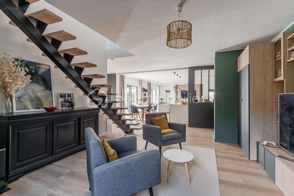 Maison à LA BOISSE