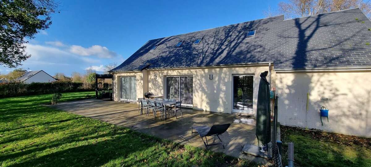 Maison à SAINT-PLANCHERS