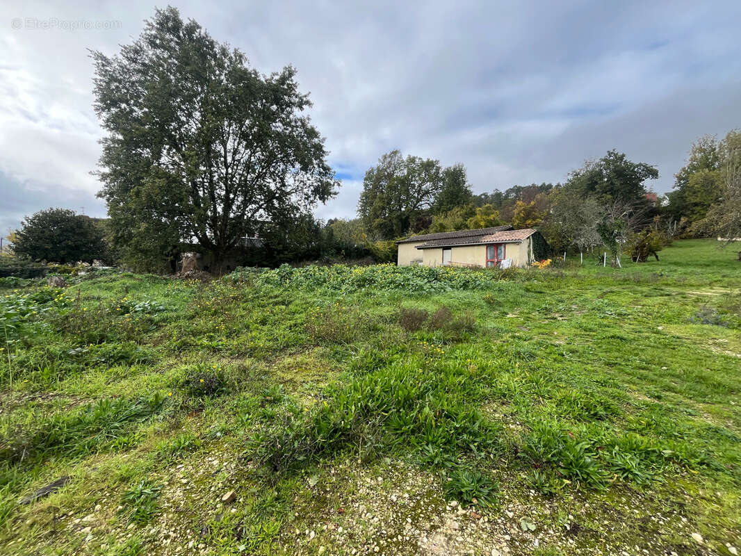 Terrain à TRELISSAC