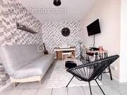 Appartement à ROEULX