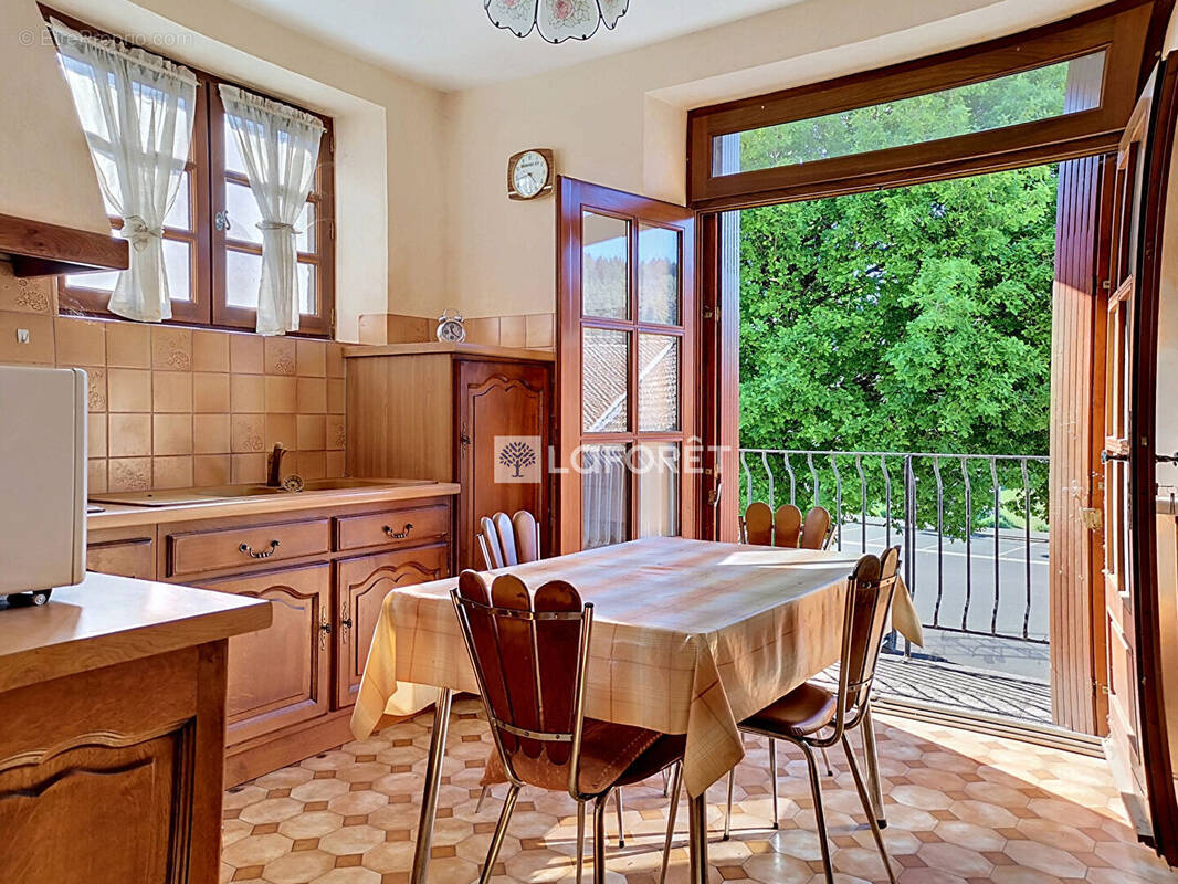 Appartement à LE MALZIEU-VILLE