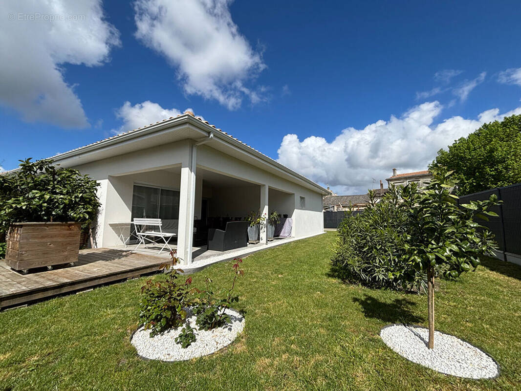 Maison à MOULIS-EN-MEDOC
