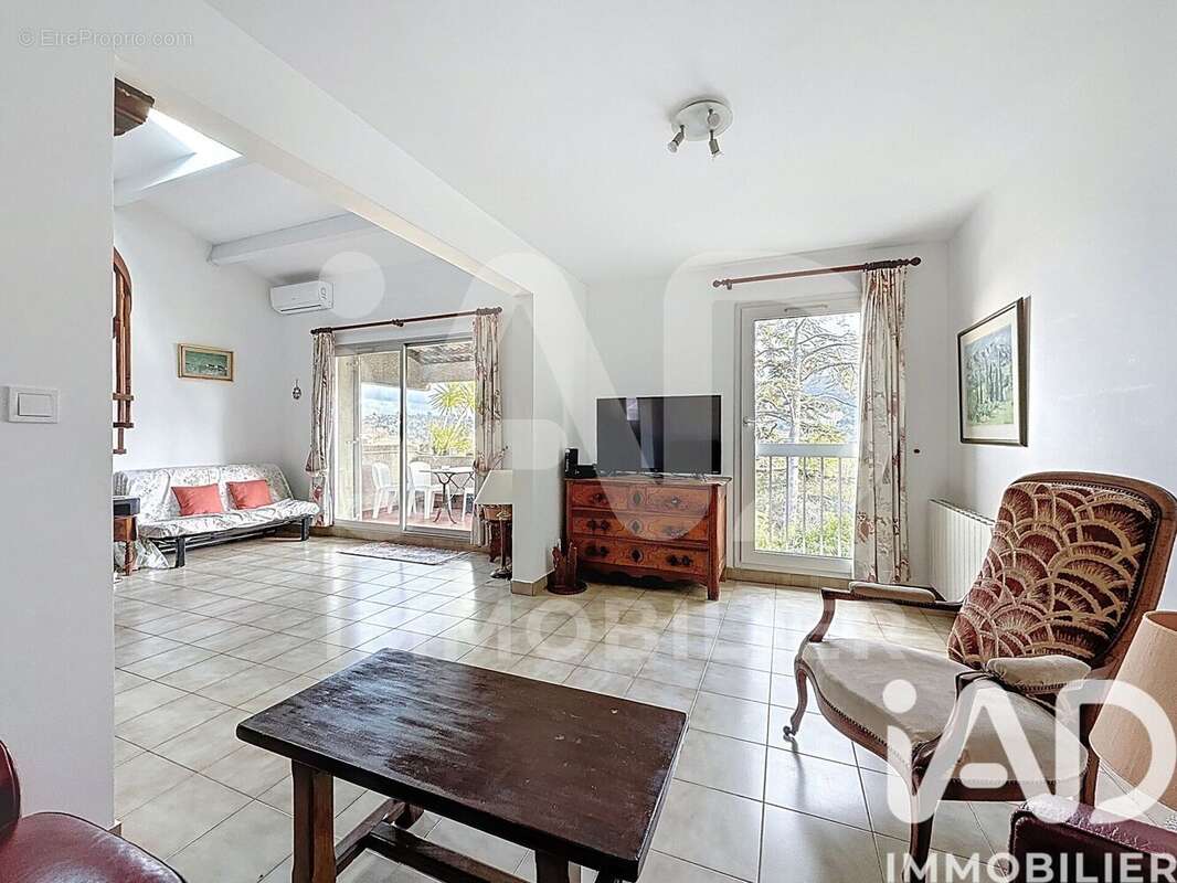 Photo 5 - Appartement à MARSEILLE-11E