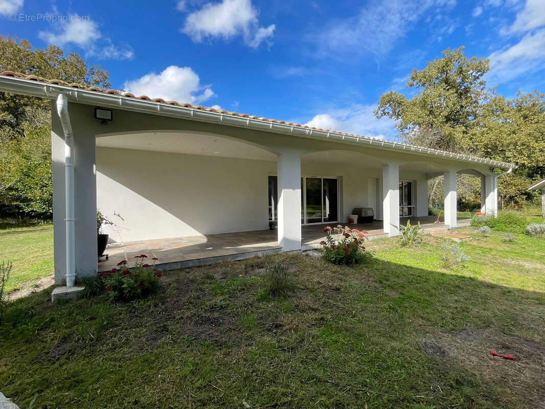 Maison à BELIN-BELIET