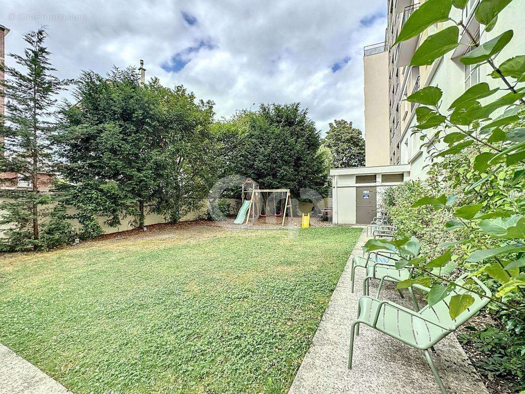 Appartement à NOGENT-SUR-MARNE