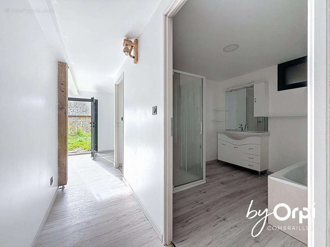 Maison à LE QUARTIER