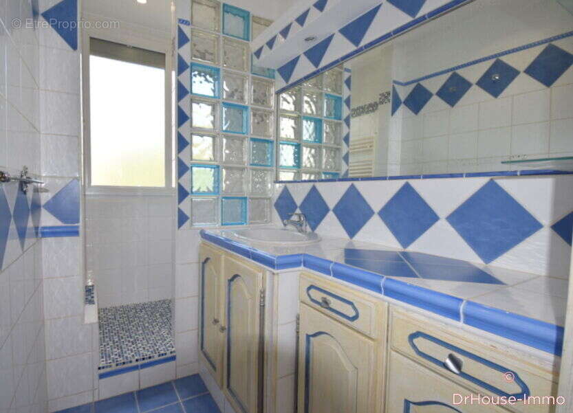 Appartement à MARSEILLE-12E