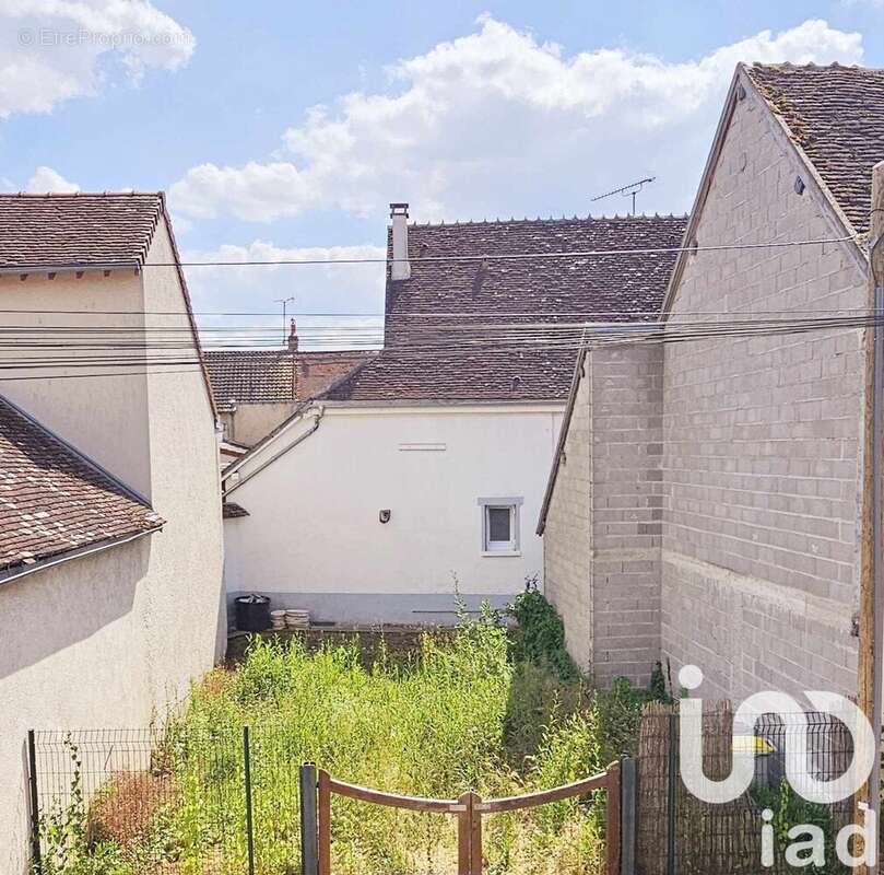 Photo 2 - Terrain à CEZY