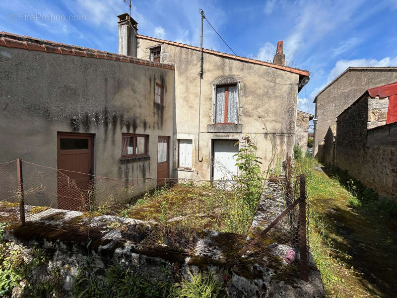 Maison à SANXAY