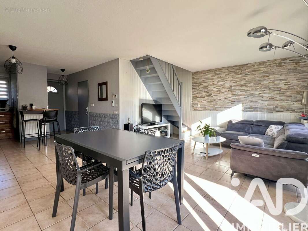 Photo 3 - Maison à VIZILLE
