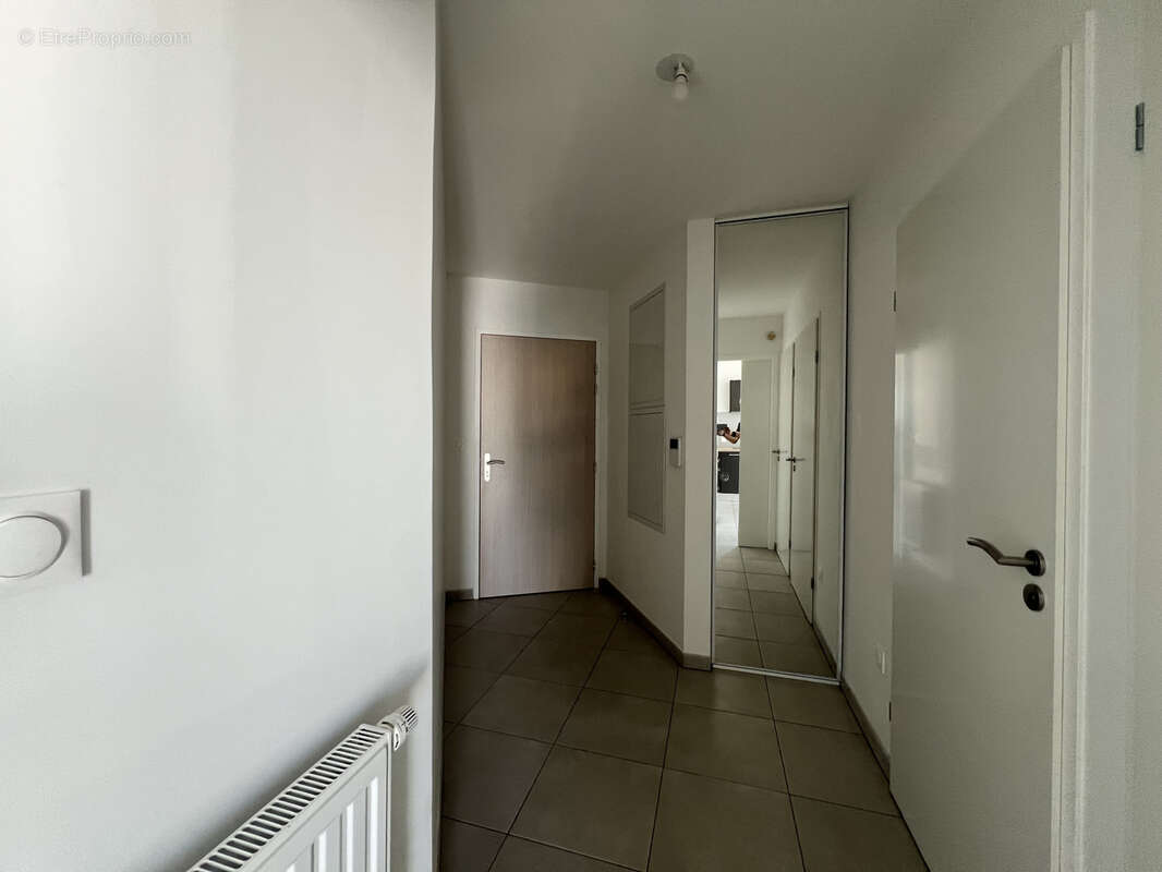 Secteur clairmarais - residence de standing 2021 appartement type 2 de 44m2 + terrasse + box garage - photo 10