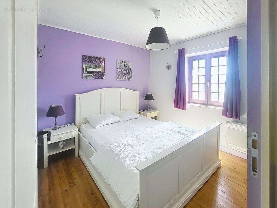 Maison à SAINT-BARTHELEMY-LE-PLAIN