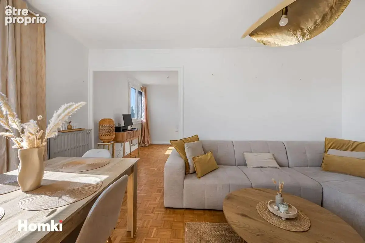 Appartement T4 de 73 m² à Vaulx-en-Velin 69120, Rue de l'Égalité - photo 3
