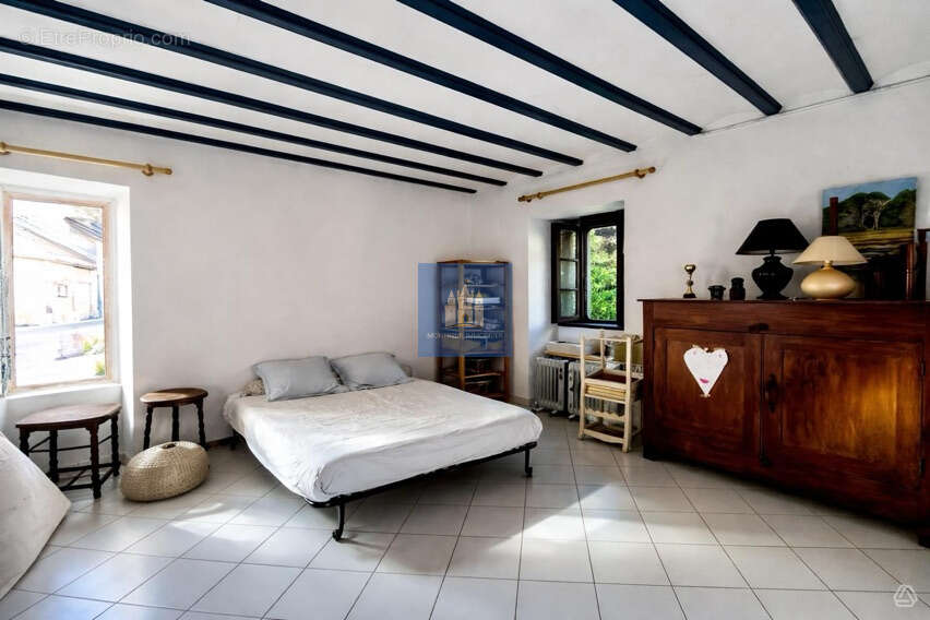 Maison à VAUDELNAY