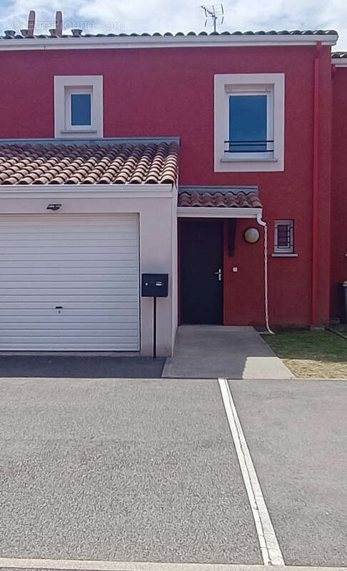 Maison à FROUZINS