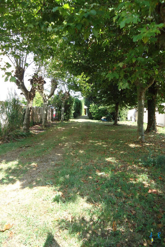 Terrain à bâtir dans la quartier de la Pointe de Vallières - photo 2