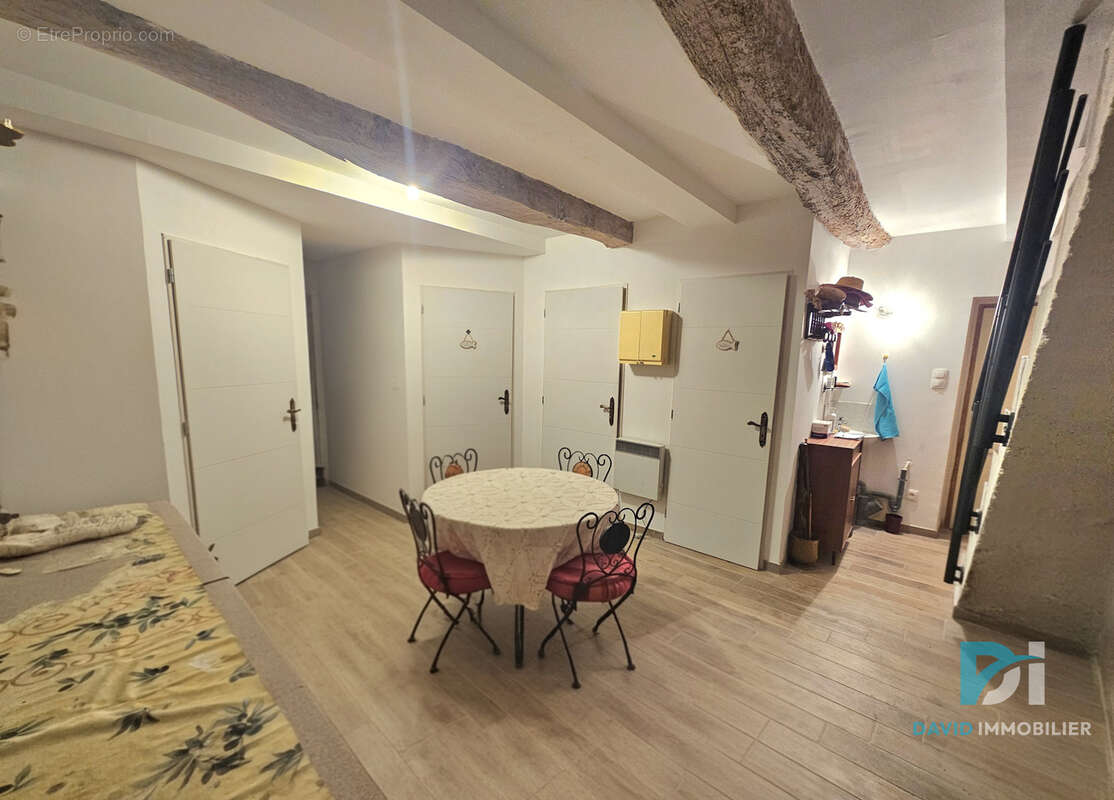 Maison de village avec garage et T2 indépendant - photo 9