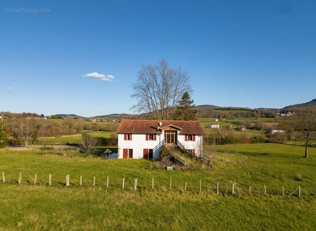 Maison à SAINT-JEAN-PIED-DE-PORT