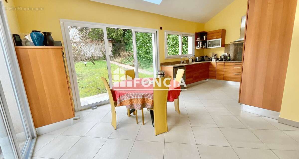 Maison à CHATENAY-MALABRY